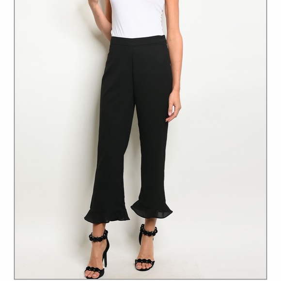 Pants - Ruffled Hem Cropped Trousers